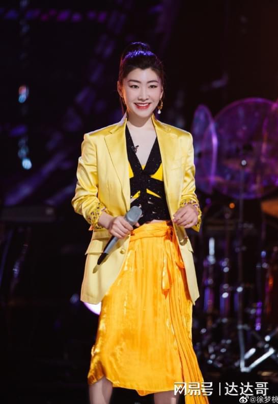 明星吃瓜娱乐坏姐姐微博,揭秘娱乐圈坏姐姐背后的故事